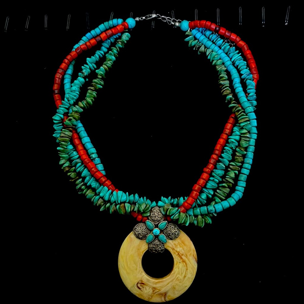 Multicolor beaded boho style necklace